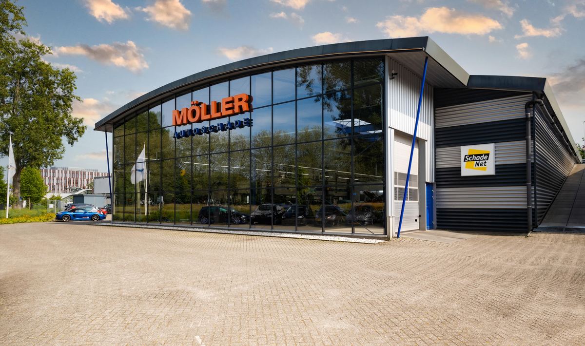 Het pand van Möller Autoschade
